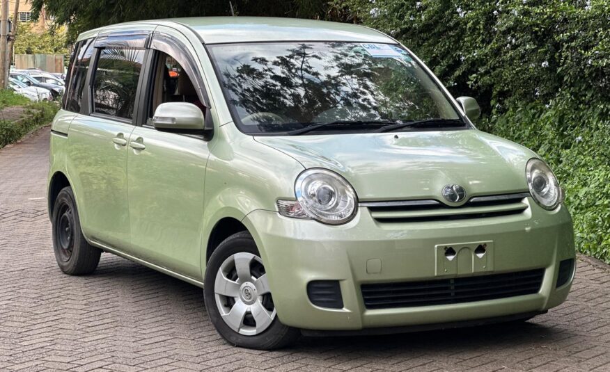 2016 Toyota Sienta