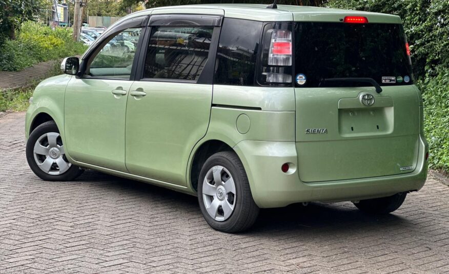 2016 Toyota Sienta