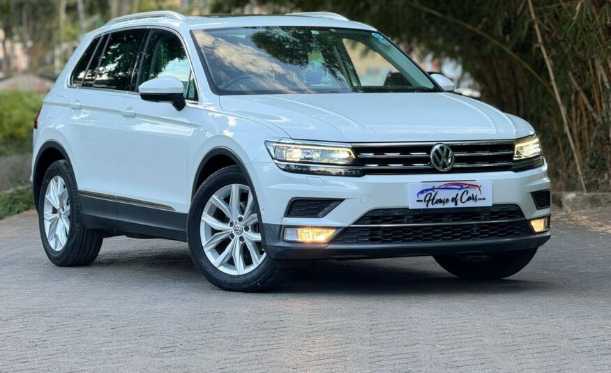 2017 Volkswagen Tiguan 1.4T Sunroof🔥/46K Kms