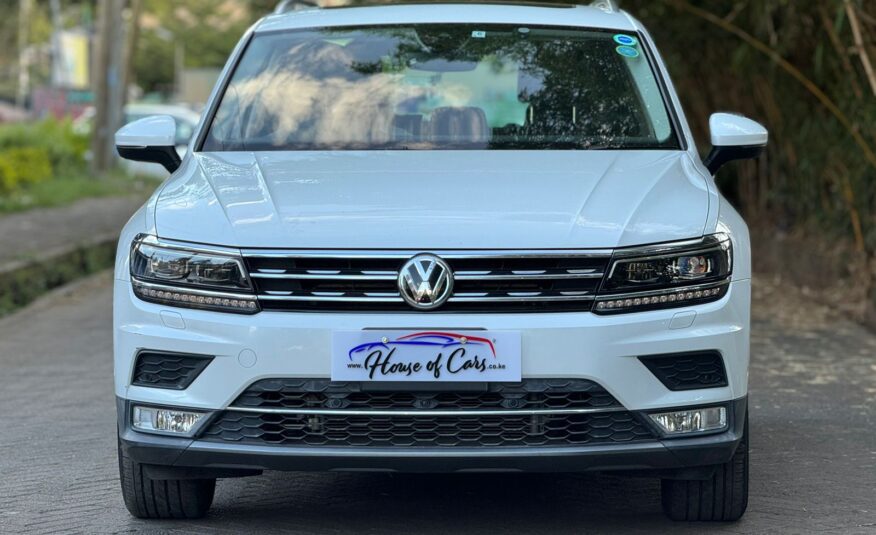 2017 Volkswagen Tiguan 1.4T Sunroof🔥/46K Kms