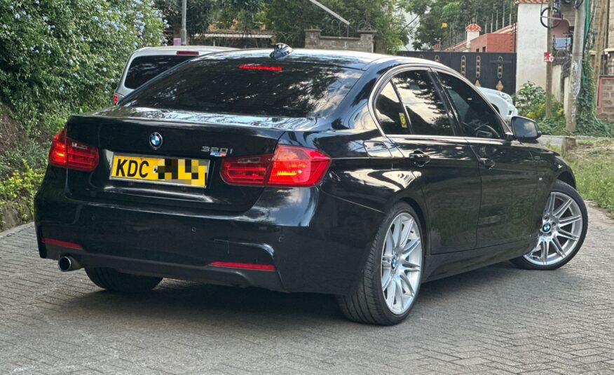 2014 BMW 320i M-Sport_🔥 Brown Leather