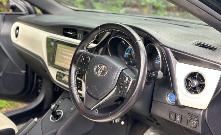 🔥2017 Toyota Auris 1.8 Hybrid🔥