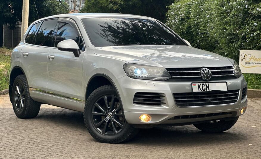 2011 Volkswagen Touareg_🔥 Petrol