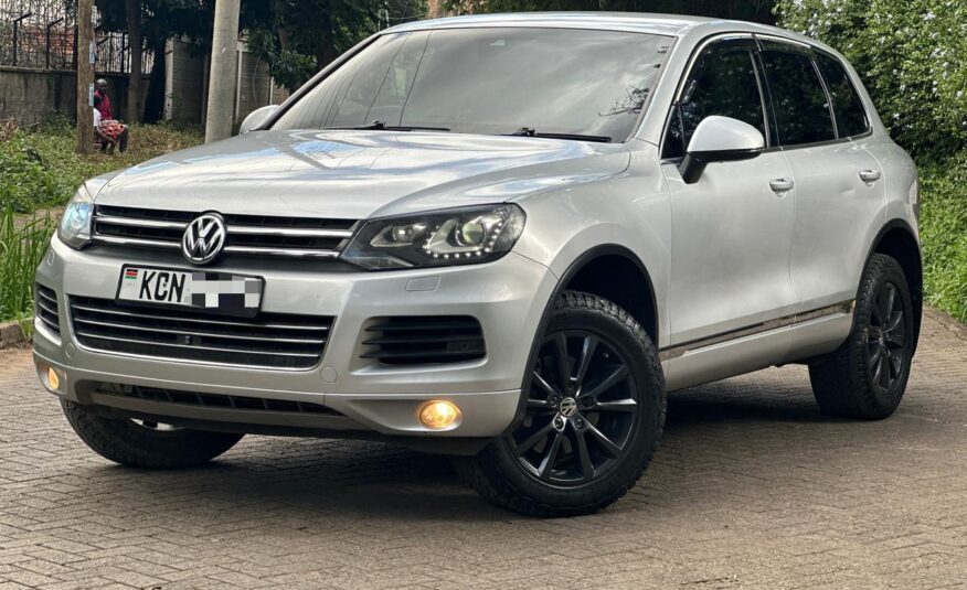 2011 Volkswagen Touareg_🔥 Petrol