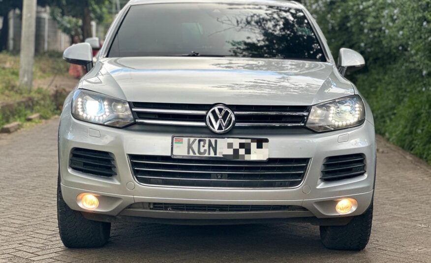 2011 Volkswagen Touareg_🔥 Petrol