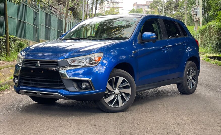 2017 Mitsubishi RVR_Low Mileage