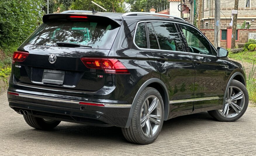 2017 Volkswagen Tiguan 1.4T R-LINE