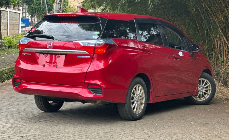 2017 Honda Fit Shuttle Hybrid