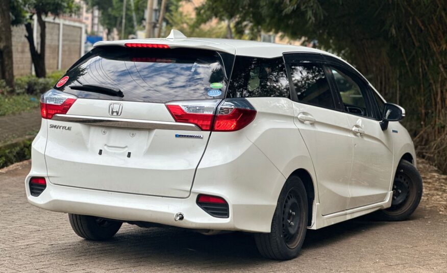 2017 Honda Fit Shuttle Hybrid