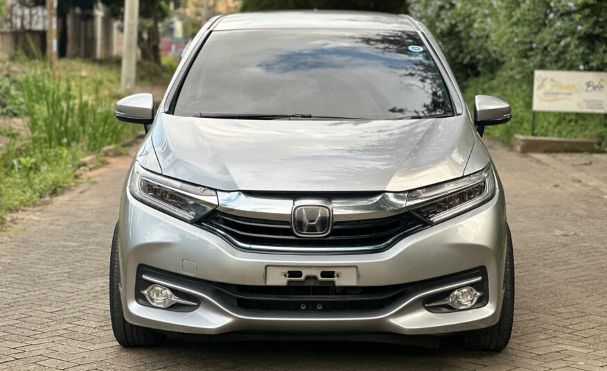 2018 Honda Fit Shuttle Hybrid