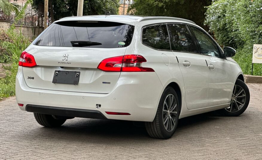 2017 Peugeot 308 SW_🔥 MoonRoof/ 37K Klmtrs