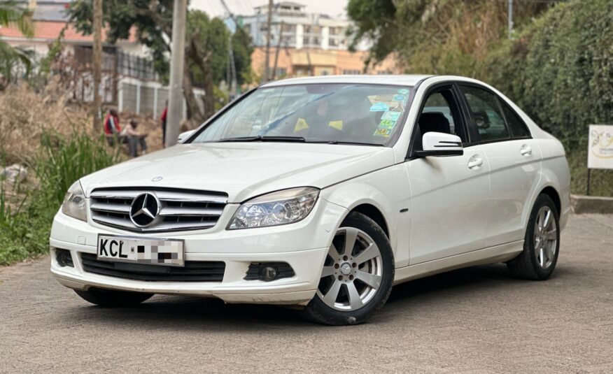 2010 Mercedes Benz C180