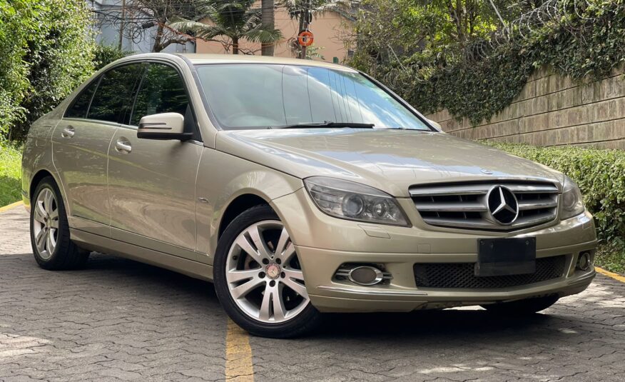 2010 Mercedes Benz C200 CGI