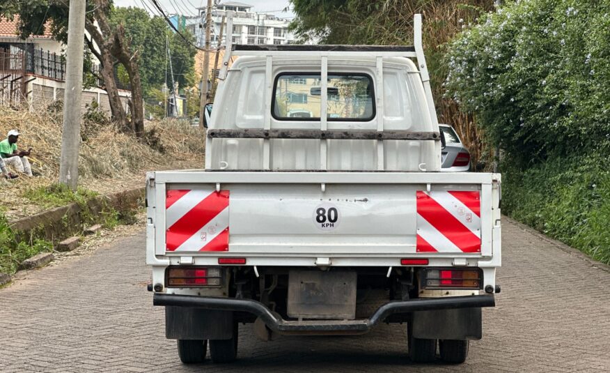 2016 Mazda Bongo