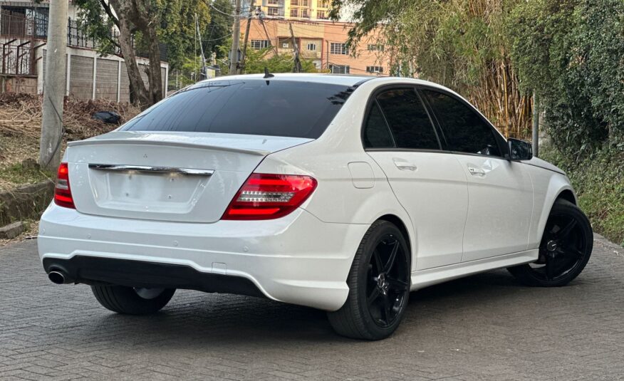 2014 Mercedes Benz C180