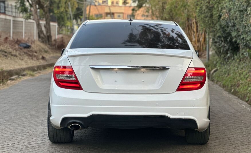 2014 Mercedes Benz C180