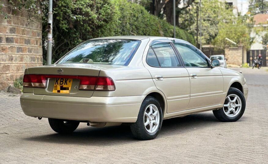 2002 Nissan Sunny B15