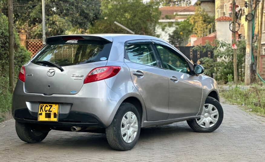 2013 Mazda Demio