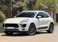 2014 Porsche Macan S