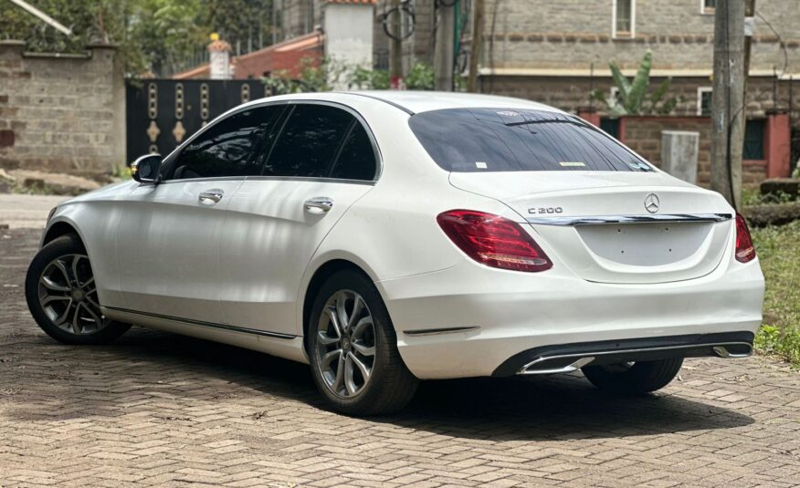 2017 Mercedes Benz C200