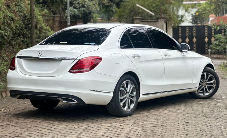 2017 Mercedes Benz C200