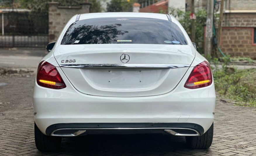 2017 Mercedes Benz C200