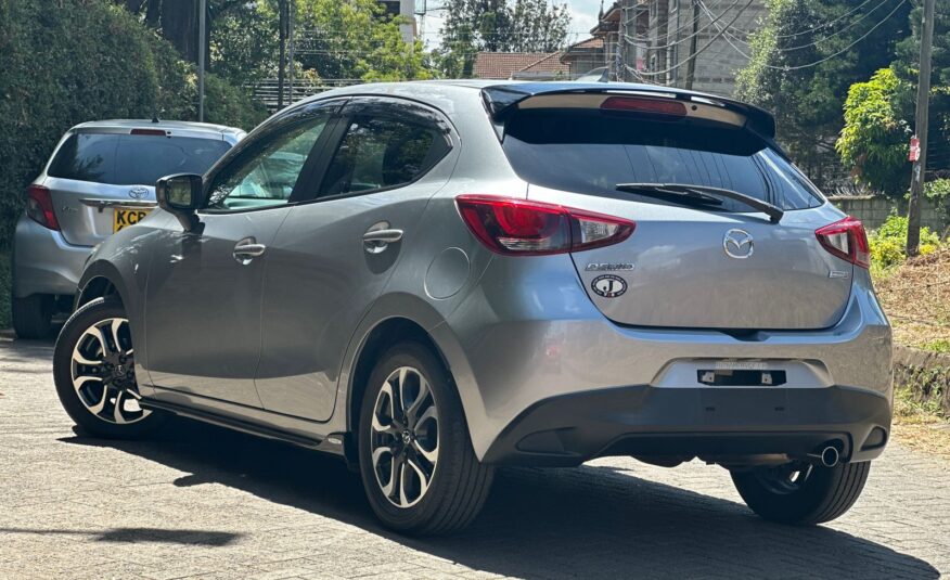 2017 Mazda Demio XDL