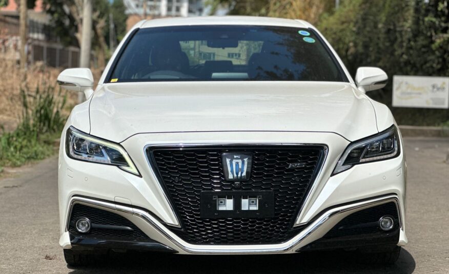 2018 Toyota Crown RS Hybrid