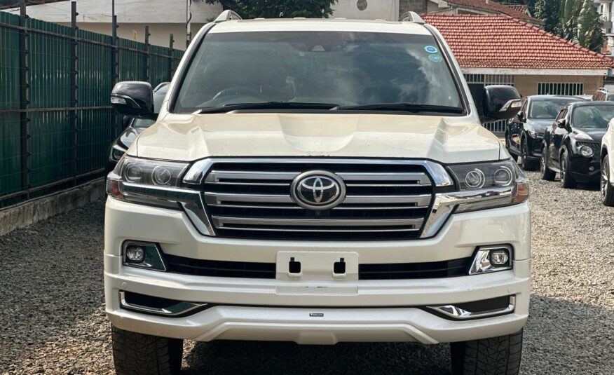 2017 Toyota Landcruiser V8 ZX🔥 G-Frontier Package/Sunroof/41K Kms