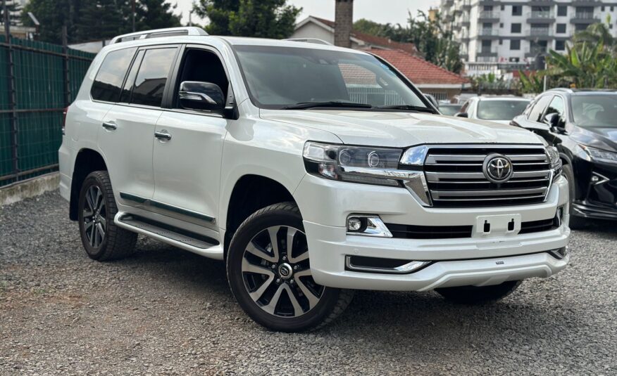 2017 Toyota Landcruiser V8 ZX🔥 G-Frontier Package/Sunroof/41K Kms