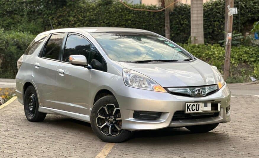 2012 Honda Fit Shuttle Hybrid