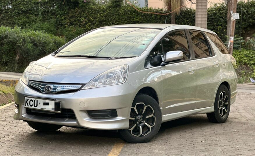 2012 Honda Fit Shuttle Hybrid