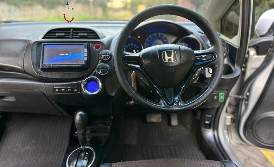 2012 Honda Fit Shuttle Hybrid