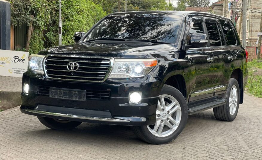 2015 Toyota Landcruiser V8 ZX🔥Sunroof