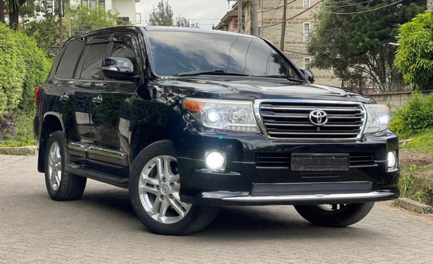 2015 Toyota Landcruiser V8 ZX🔥Sunroof