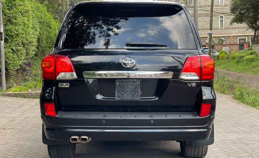 2015 Toyota Landcruiser V8 ZX🔥Sunroof