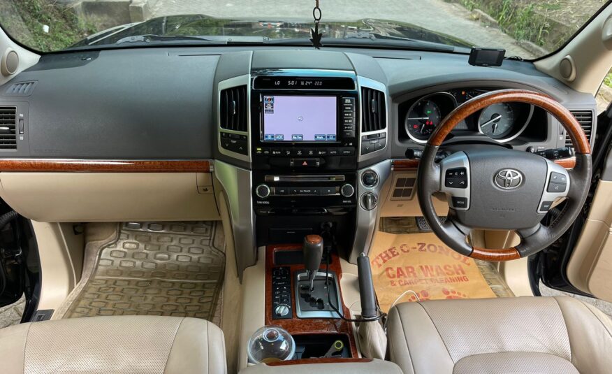 2015 Toyota Landcruiser V8 ZX🔥Sunroof