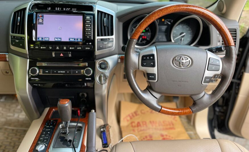 2015 Toyota Landcruiser V8 ZX🔥Sunroof