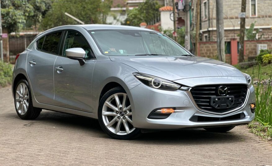 2017 Mazda Axela