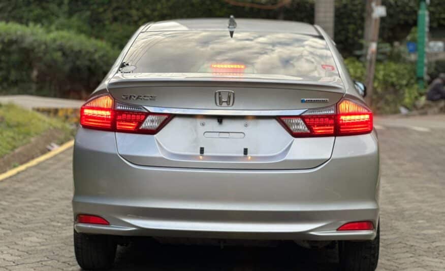 2017 Honda Grace Hybrid