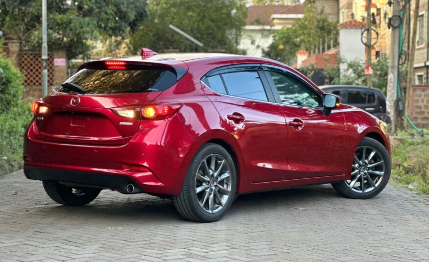 2018 Mazda Axela