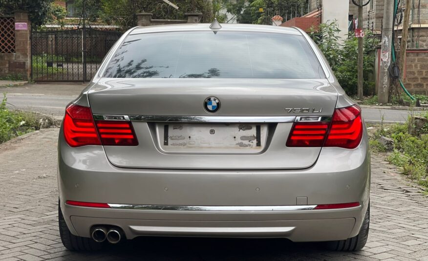 2015 BMW 730i