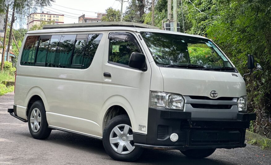 2016 Toyota Hiace 7L