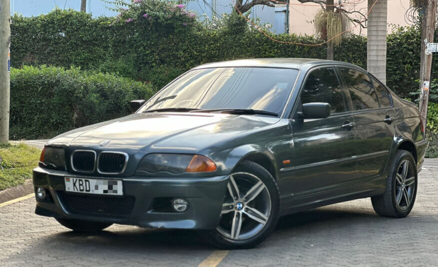 2002 BMW 320i