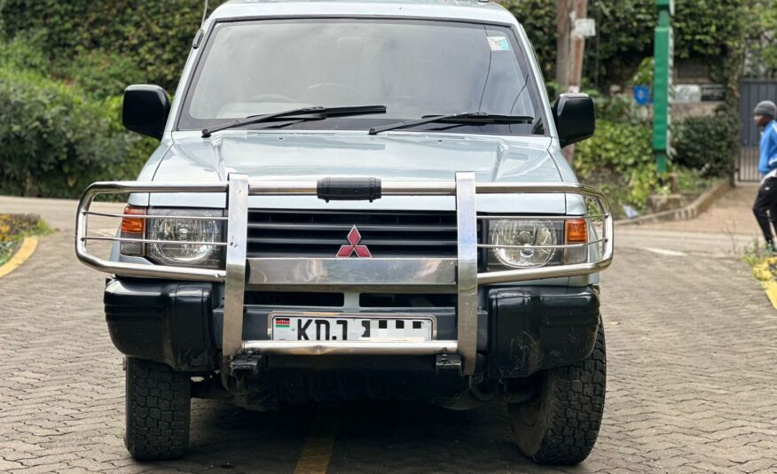 1995 Mitsubishi Pajero