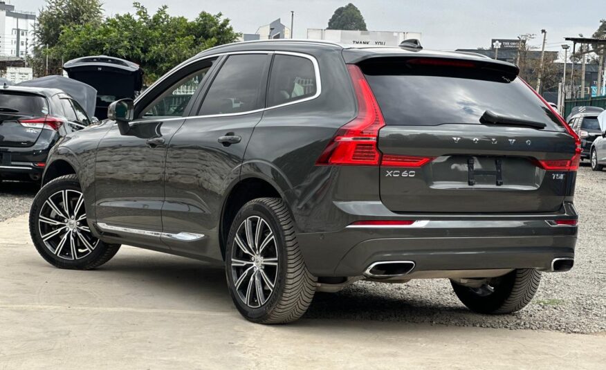 2018 Volvo XC60 T5 AWD_🔥/Panoramic Sunroof