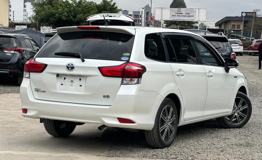 2017 Toyota Fielder (Hybrid)