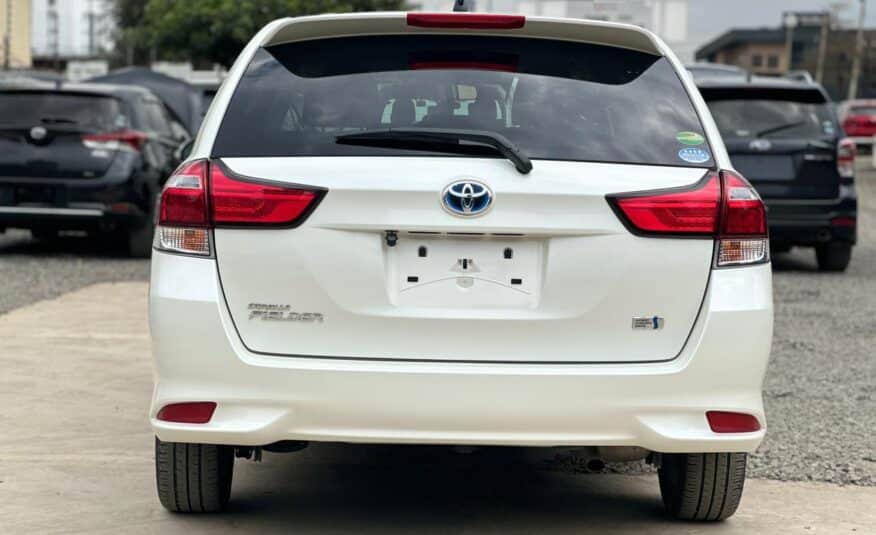 2017 Toyota Fielder (Hybrid)