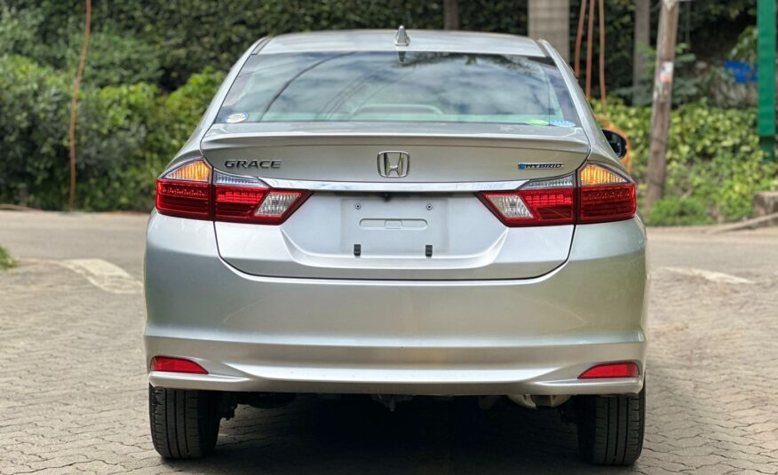 2017 Honda Grace Hybrid