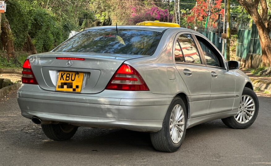 2006 Mercedes Benz C180